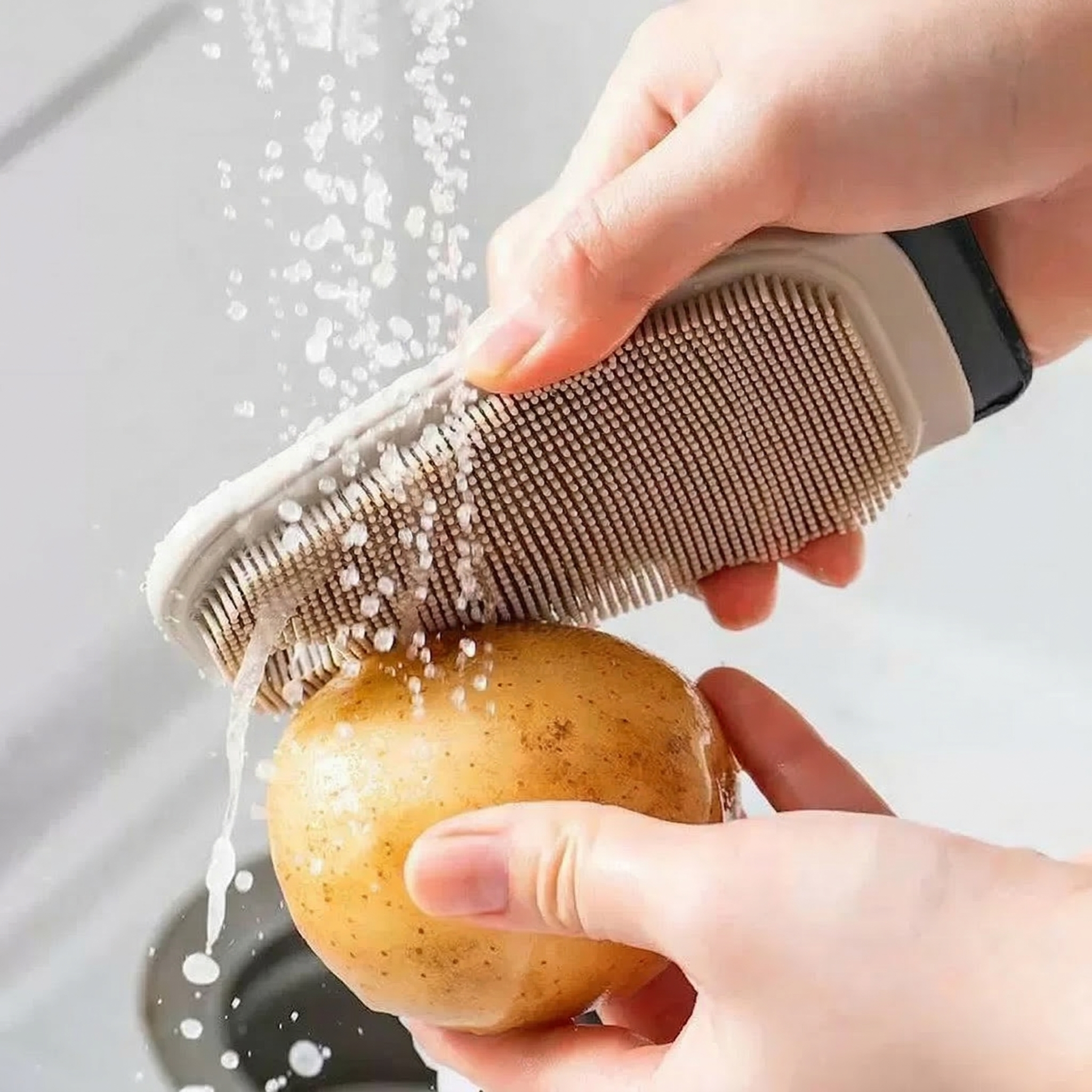 Fruit and Vegetable Scrubber